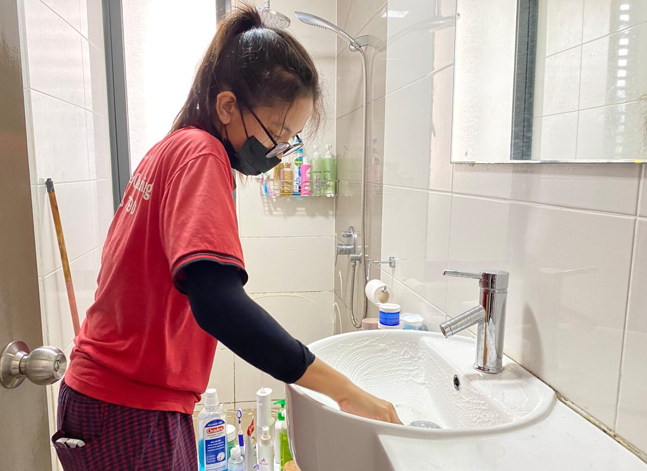 Ultra Cleaning specialist cleaning a bathroom in Rawang